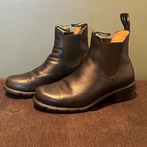 Black Heeled Blundstone Boots #1671, Sz 8